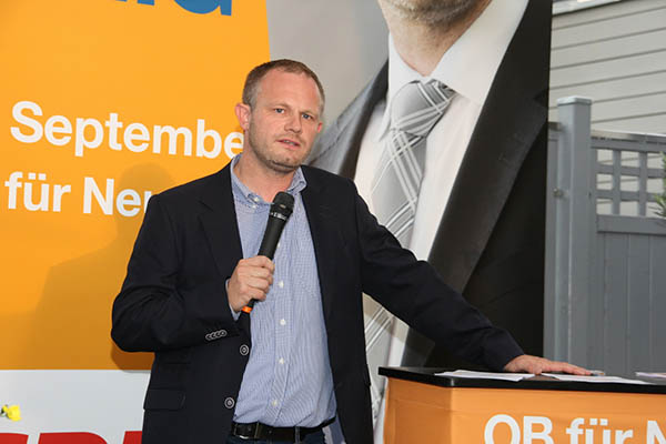 Klarer Blick auf die Themenfelder fr die Stadt Neuwied: OB-Kandidat Jan Einig bei seiner Rede. Fotos: CDU