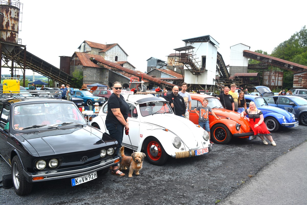 Beim "Wller-Car-Meeting" herrschte beste Stimmung. (Fotos: Wolfgang Rabsch)