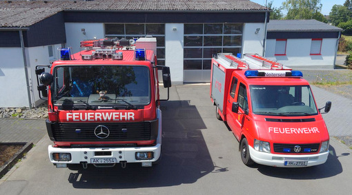 Die heutigen Fahrzeuge der Feuerwehr Neitersen. (Foto: Feuerwehr Neitersen)