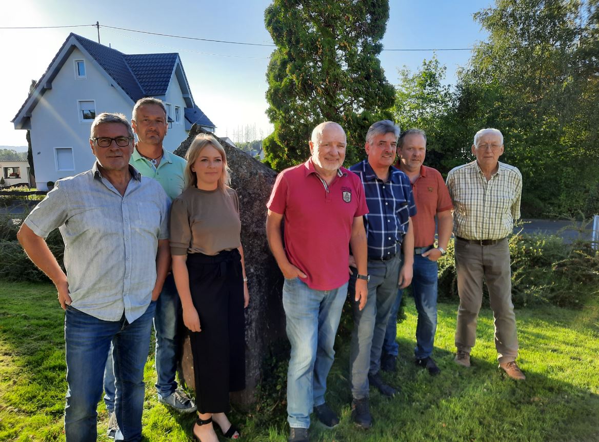 (v.ln.r.) Norbert Leidig, Toni Leidig, Caroline Leidig, Hubert Wagner, Michael Klzer, Frank Leidig, Klaus Wolsing. (Foto: FWG)