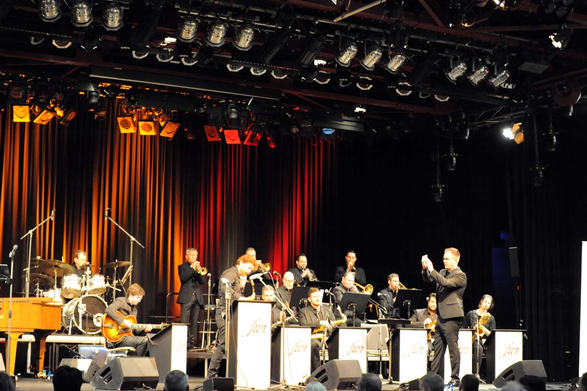 Die FWR Big Band brillierte in Wissen: "Mit Swing ins neue Jahr" lie das Kulturwerk beben