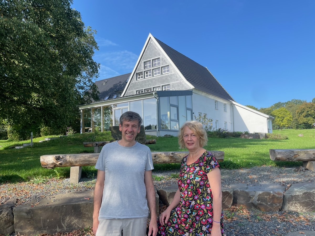 Das Kunsthaus Wldchen von Doroth Ruth Marzinzik und Daniel Diestelkamp ist eine Bereicherung ber die heimische Kulturszene hinaus. (Fotos: KathaBe)