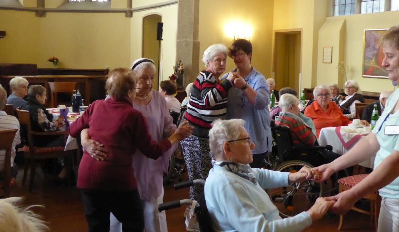 Frhlingsfest in der Senioren-Residenz Sankt Antonius