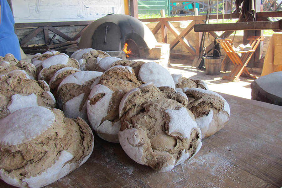 Es wird leckeres Brot geben. Fotos: Rmer-Welt