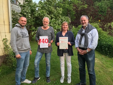 Von links nach rechts: Axel Karger (Stellv. Kreisvorsitzender), Ulrich Vitt (40 jhrige Mitgliedschaft), Sonja Becker (25-jhrige Mitgliedschaft), Heribert Blume (Kreisvorsitzender) (Foto: GEW)