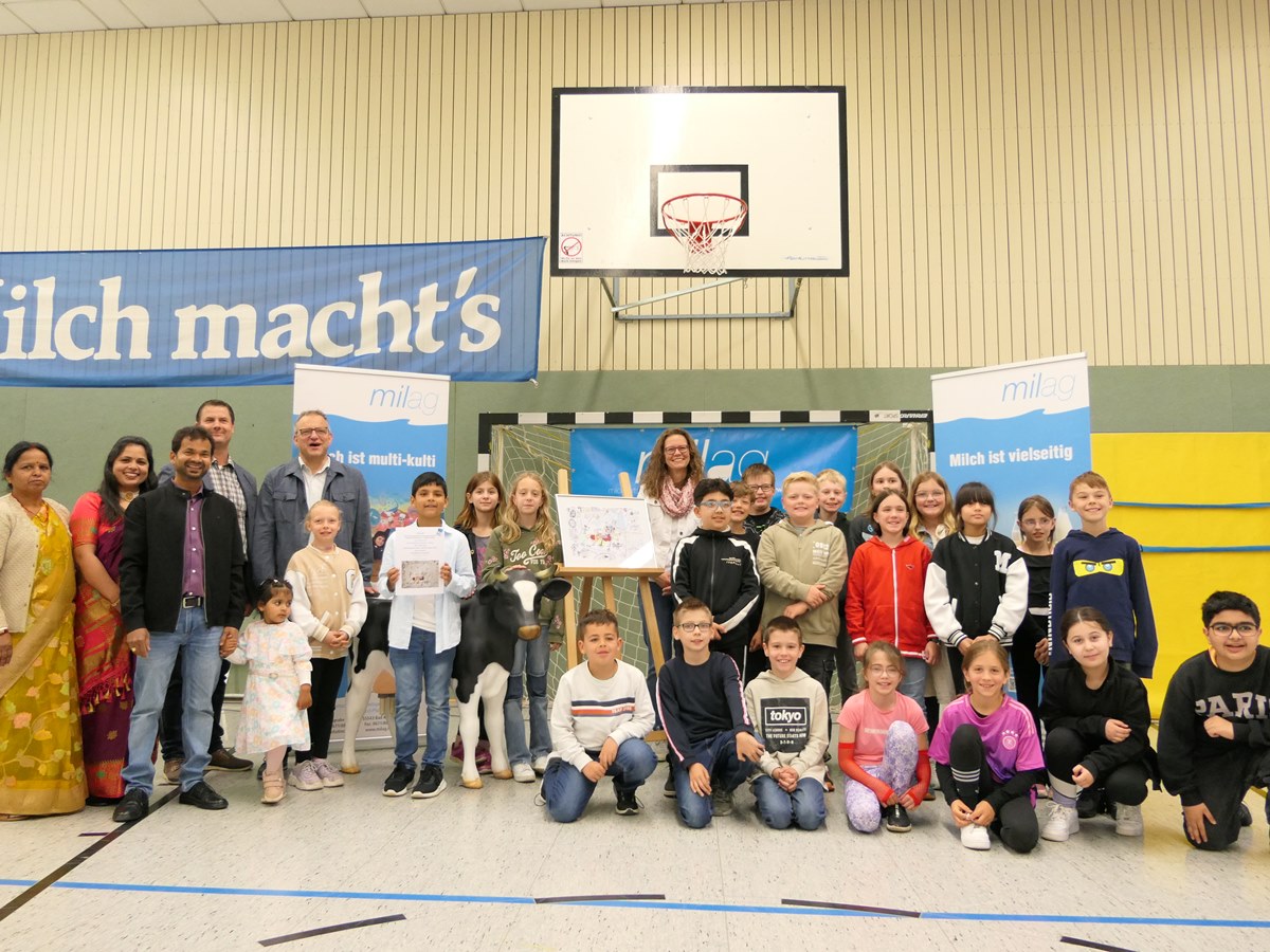 Schler der Franziskus-Grundschule in Wissen gewinnt Malwettbewerb "Die Milchkuh der Zukunft"