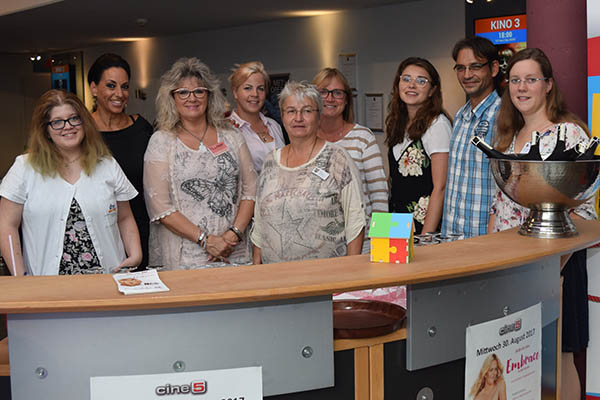 Emily Sippel, Jasmin El-Assal-Zimmermann, Andrea Tttelmann, Elisabeth Theisen, Doris Eyl-Mller, Andrea Frorath, Anna Schmidt, Thomas Bilgenroth und Angela Mu (von links). Foto: Kreisverwaltung