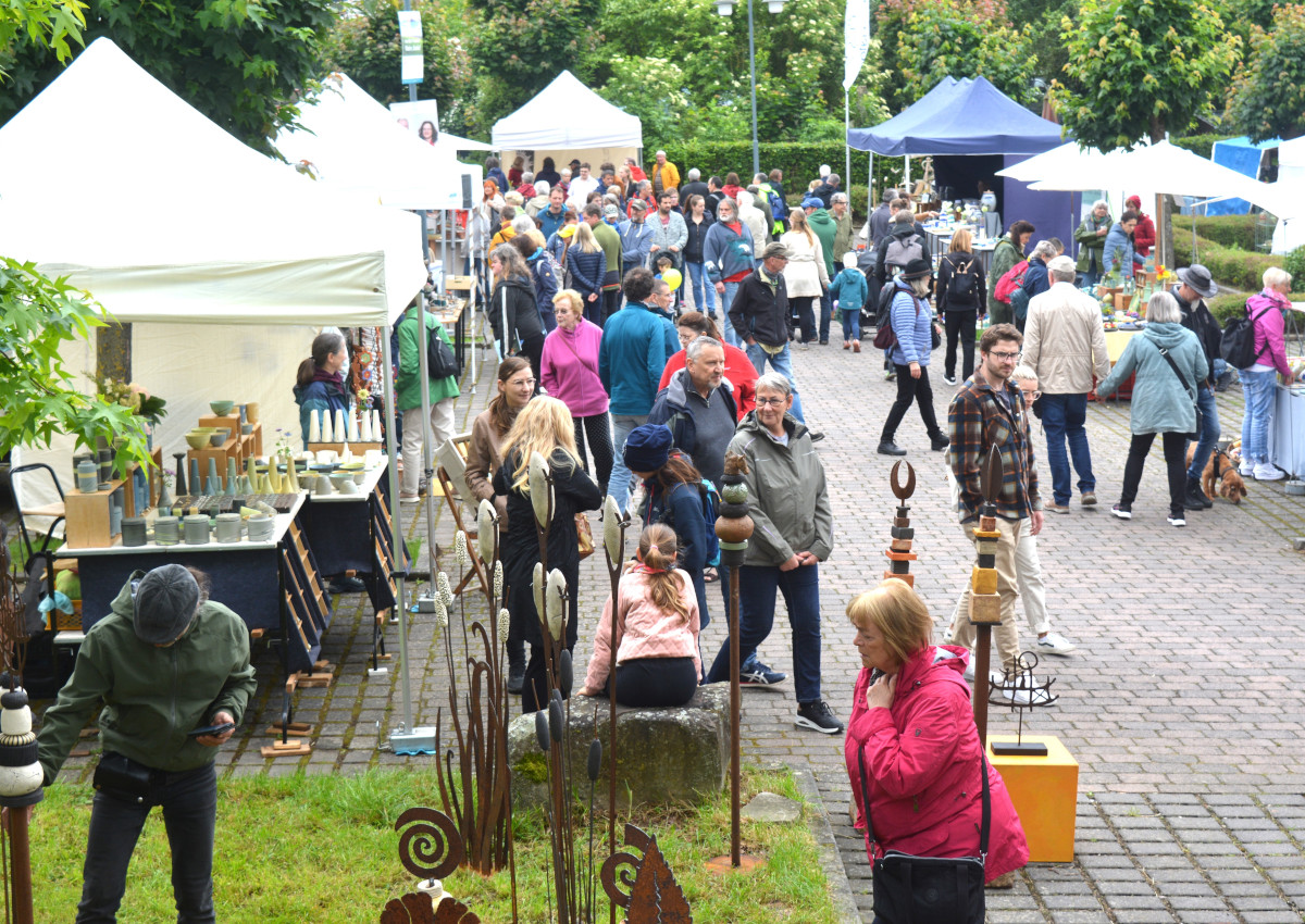 44. Europischer Keramikmarkt in Hhr-Grenzhausen - Attraktiv wie eh und je