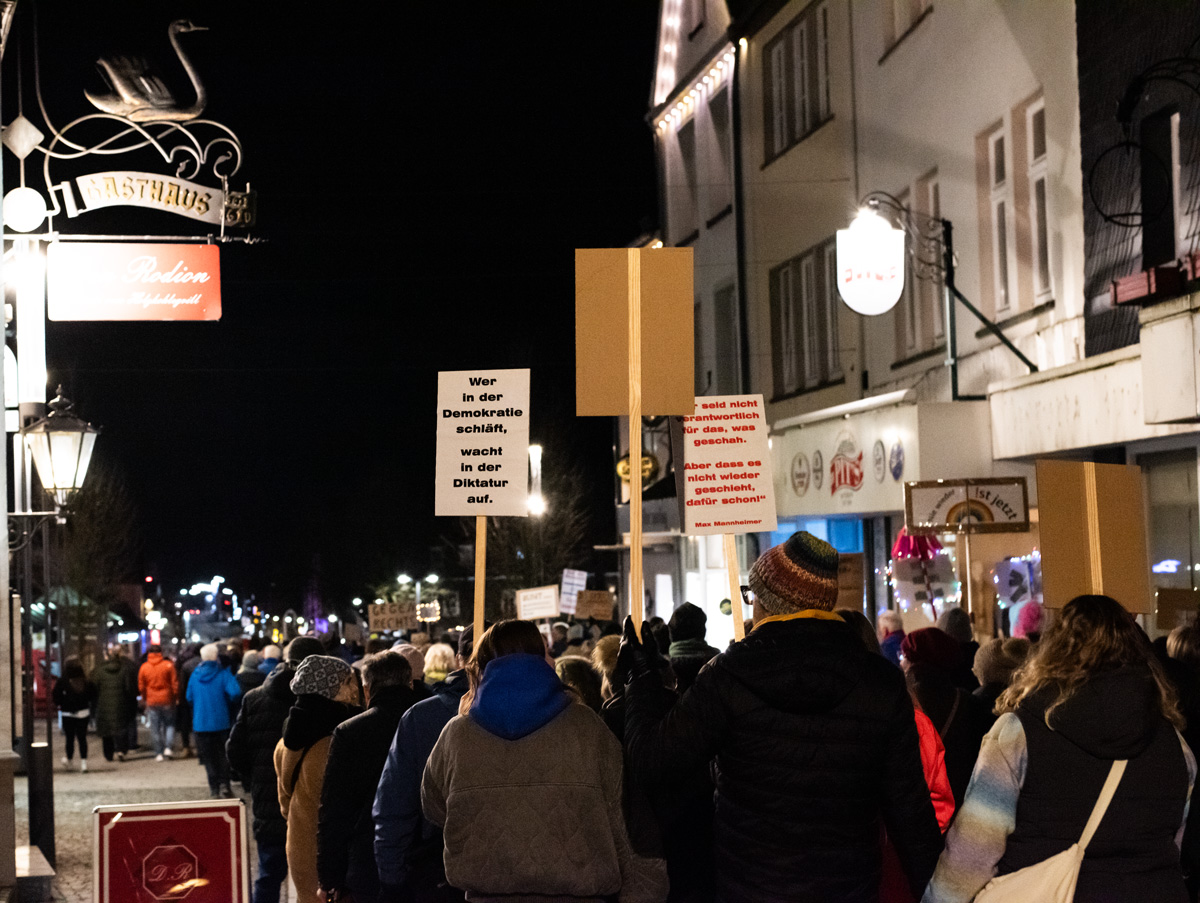 Zeichen fr Demokratie im Westerwald: Demonstration gegen Rechts in Montabaur