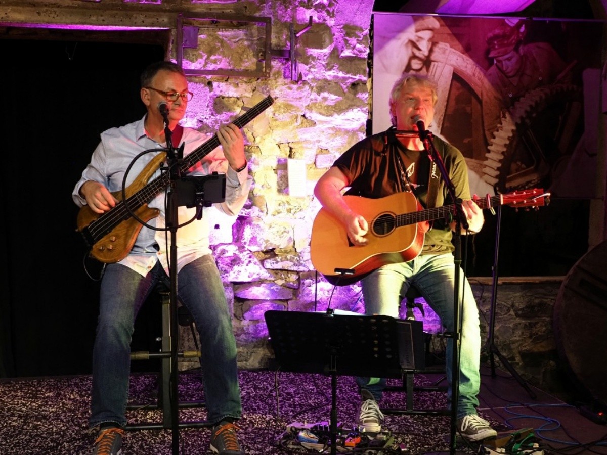 Mit Gitarre und guter Laune: Herbstschmaus im Stffel-Park als krnender Abschluss