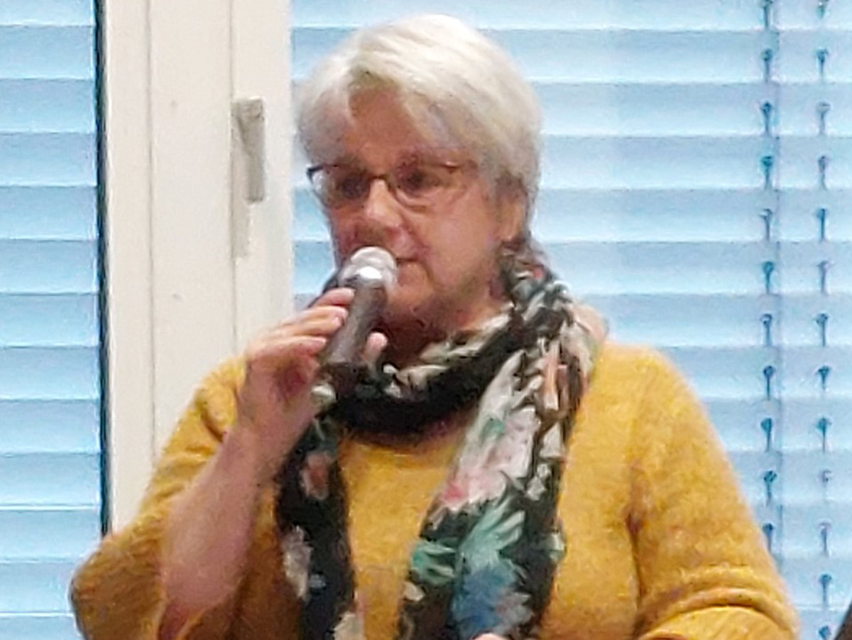 Sylvia Wawrzinski-Schmidt von der WEKISS referierte in Horhausen bei der Seniorenakademie. (Foto: privat)
