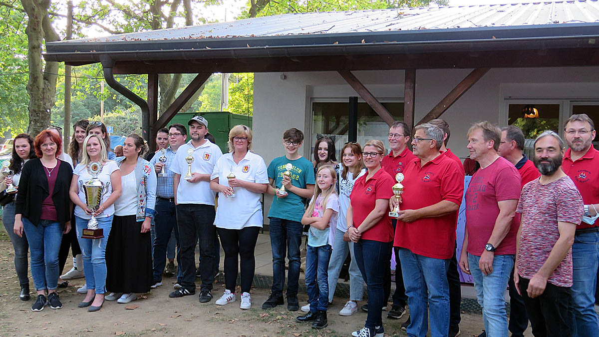 Frhlingsfest in Betzdorf lockte viele Besucher an