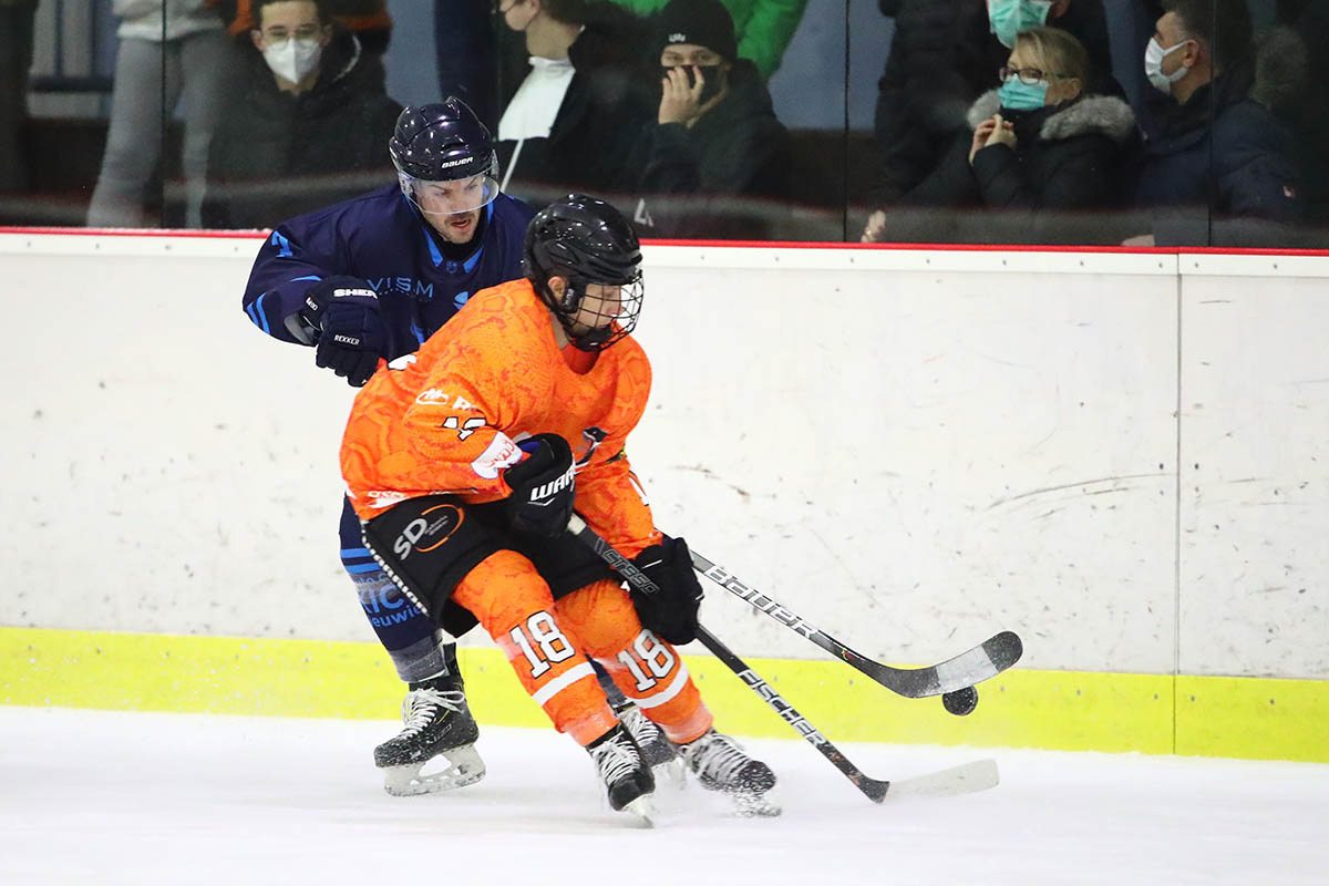 Zurck auf Neuwieder Eis: Stephan Frhlich absolvierte seinen ersten Einsatz im Icehouse seit dem Regionalliga-Halbfinale 2020. Foto: Verein