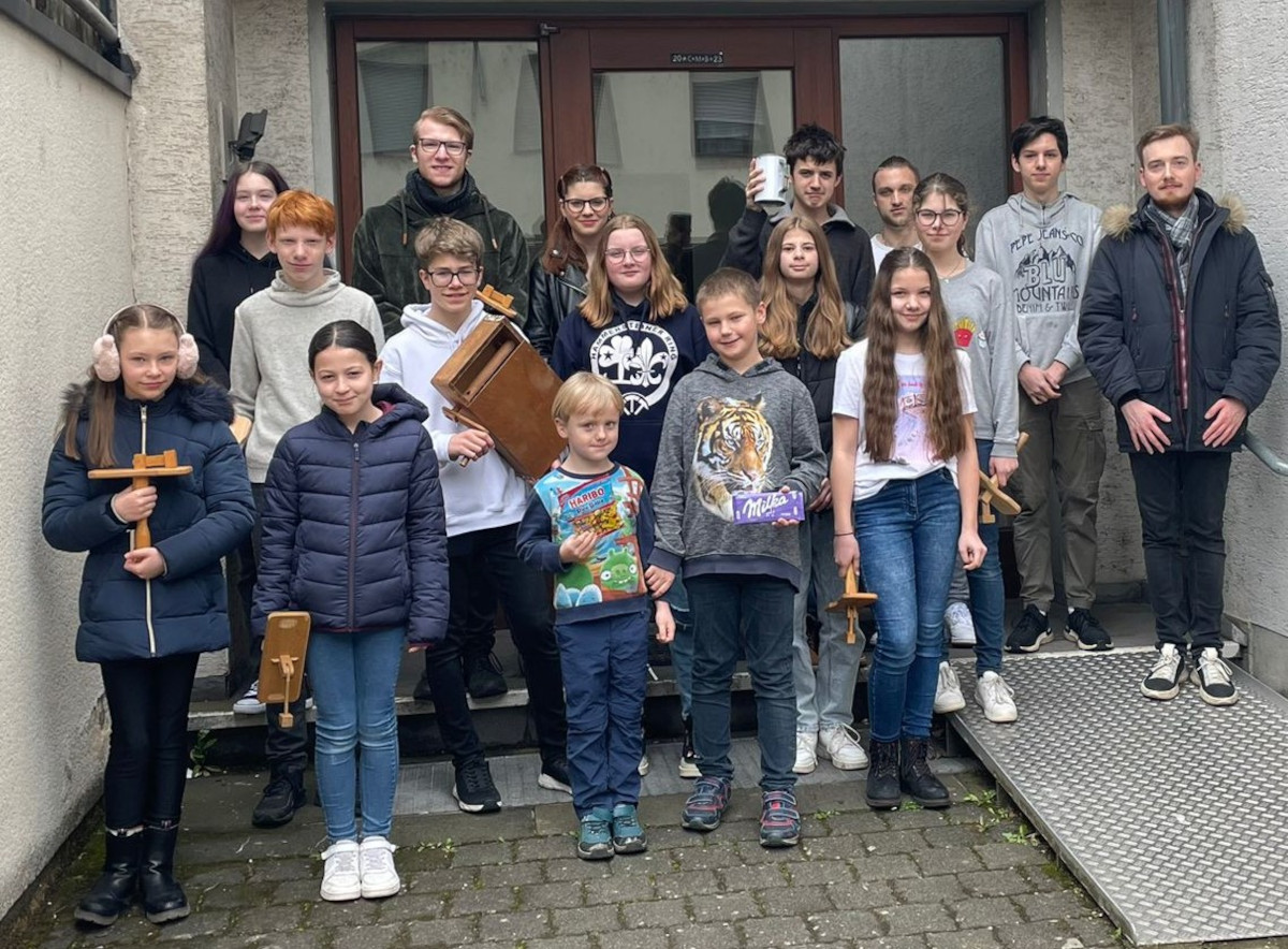 Traditionelles Klappern in Irlich ersetzt an Karfreitag und Karsamstag die Kirchenglocken