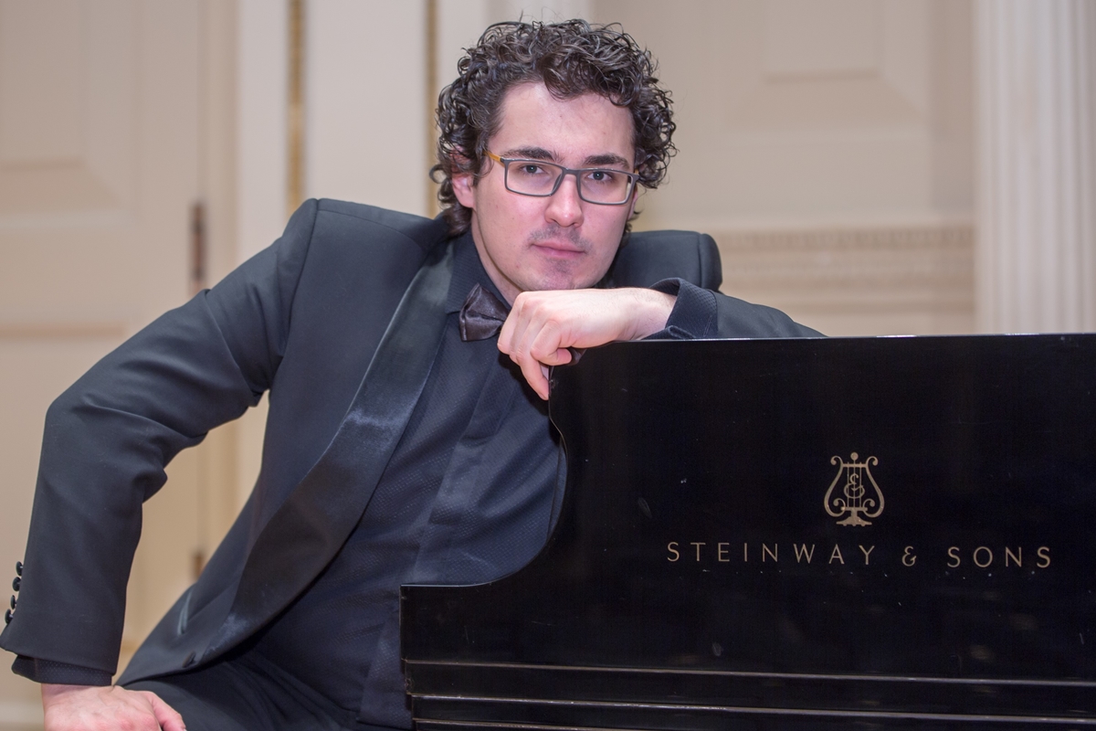 Artem Yasynskyy spielt bei Weltklassik am Klavier! am 16. Oktober. 
(Foto: Jeffrey Holmes)
