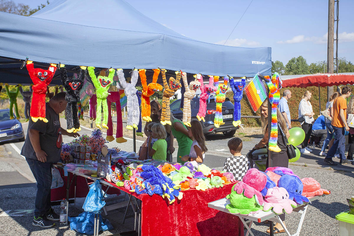 Jahrsfelder Markt hervorragend besucht