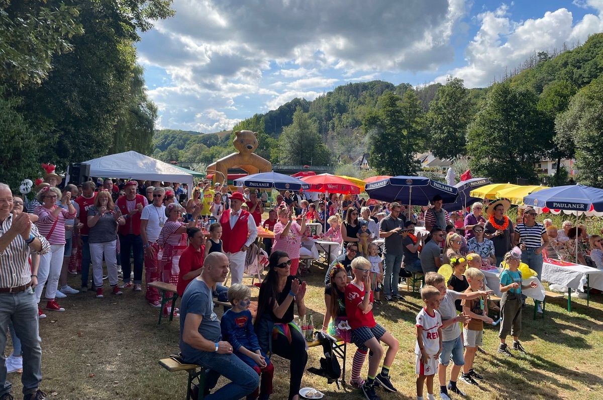 Die Veranstaltung Jeck an de Baach lockte rund 300 Besucher an - ein voller Erfolg. (Foto: privat)