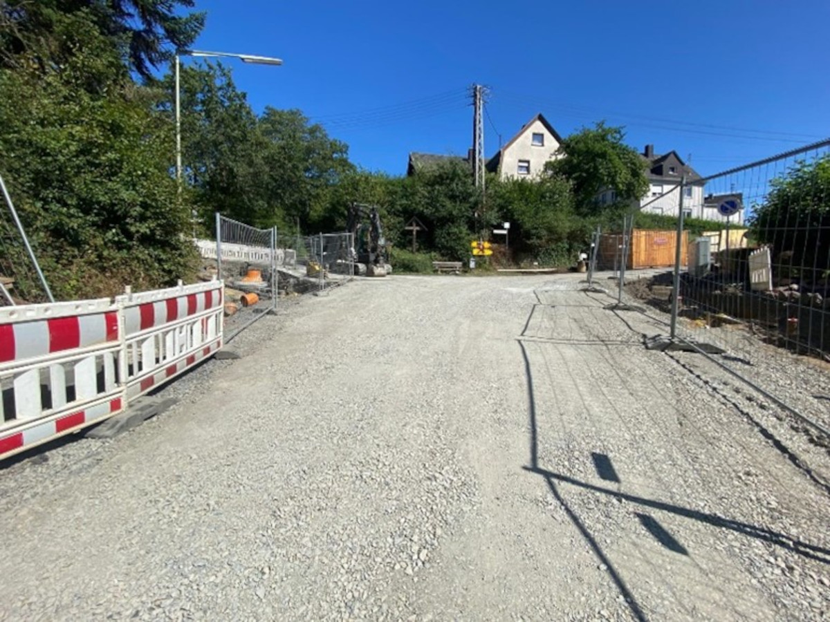 Anwohnerprotest gegen geplante Straensperrung in Schnstein: Verstndnis, aber keine Lsung in Sicht