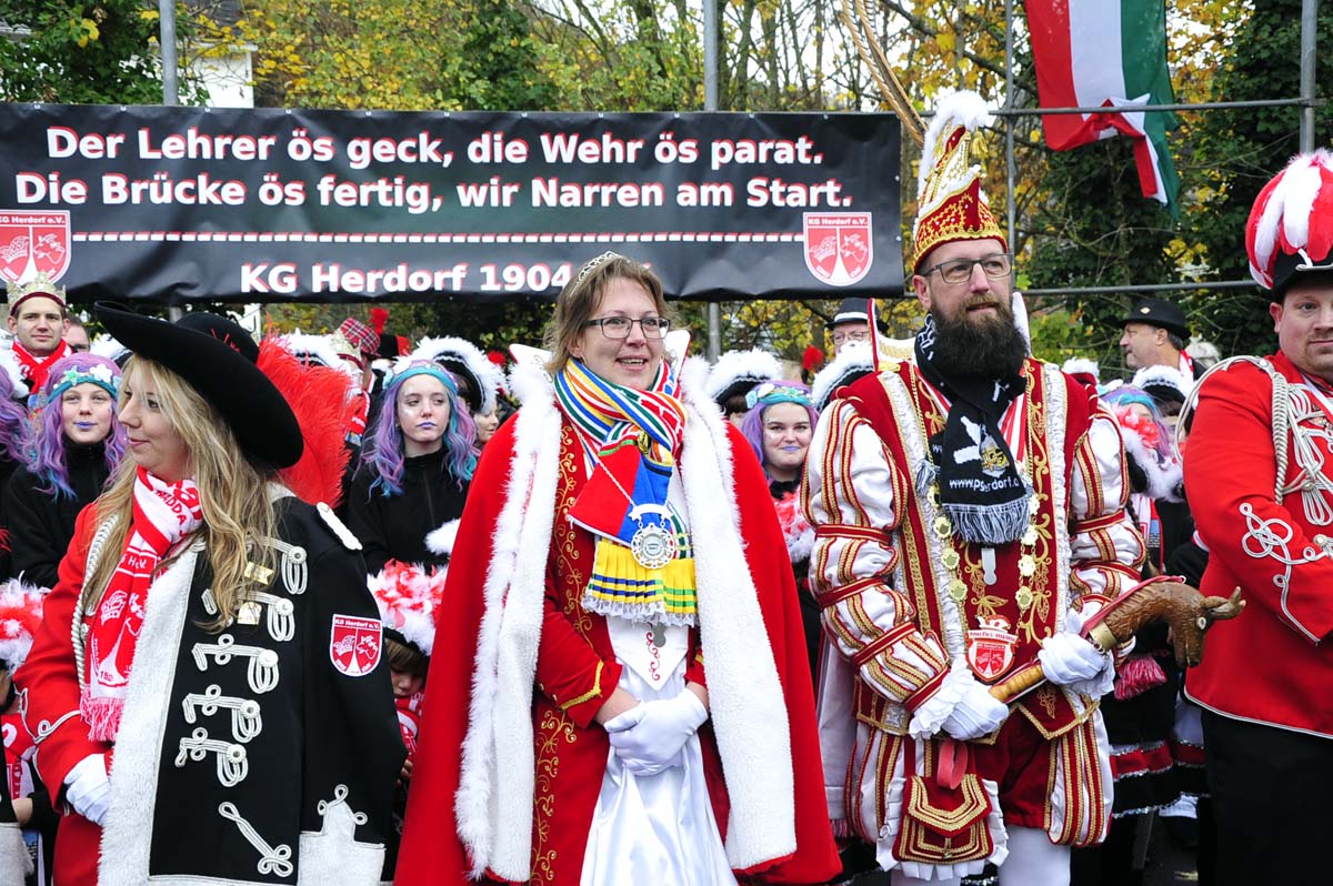 KG Herdorf erffnete die Session: Die Knstplatte wurde zur Bhne fr die Karnevalisten