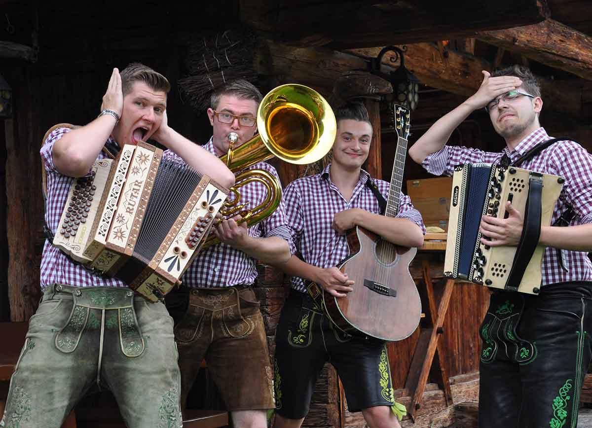 Alpenlndische Musik mit den Lammersberger Buam in Altenkirchen