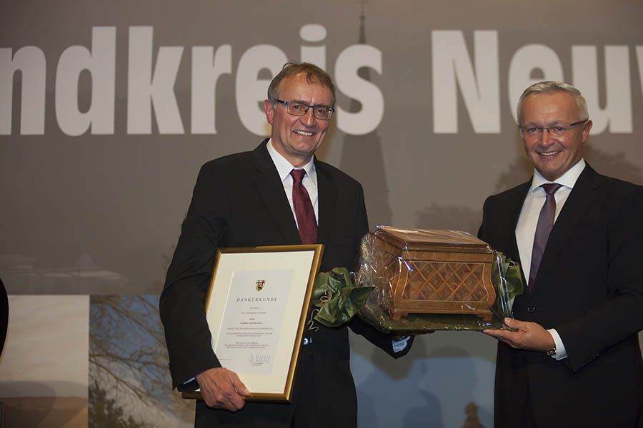 Landrat Rainer Kaul in feierlicher Kreistagssitzung verabschiedet