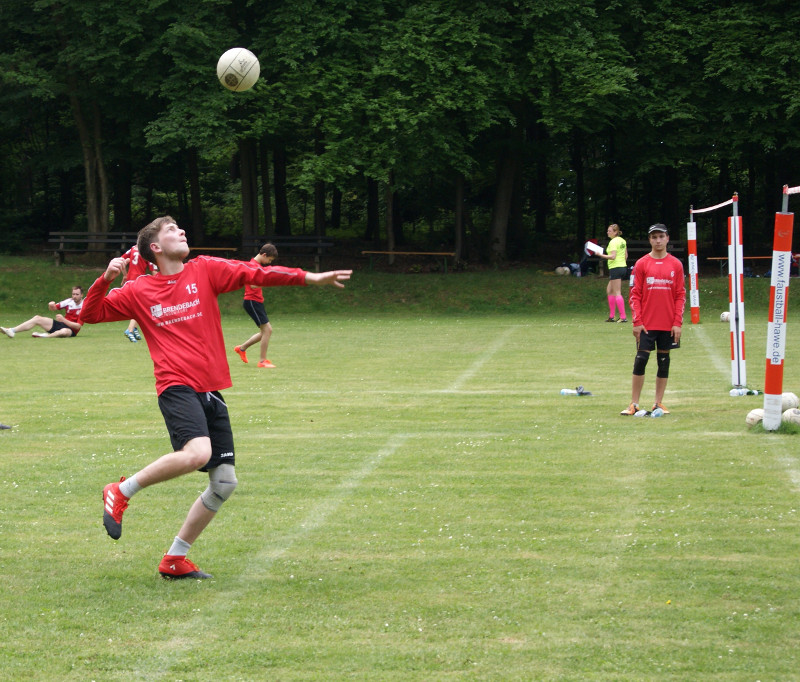 Faustball: Kein Sieg trotz guter Leistungen fr Kirchen