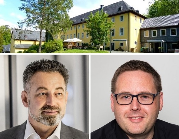 Waldemar Peters und Benjamin Hfner sind die neuen EIgentmer des Klosters in Marienthal. (Fotos: GRI (1), privat (2))