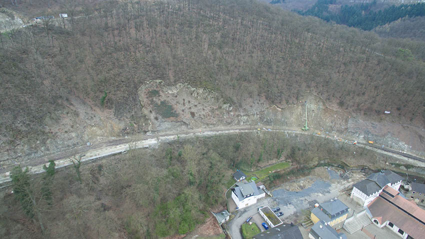 Hier sind die Hangrutsche zu sehen. Fotos: Uwe Schumann