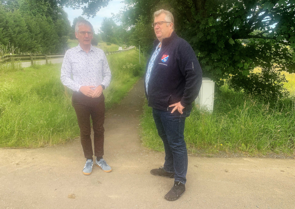 MdL Hendrik Hering zu Gast in Langenhahn mit Ortsbrgermeister Frank Weingarten. (Foto: Privat)