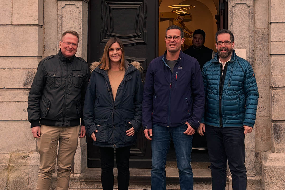 Von links: Ralph Duwe, Tanja Geiler, Christian Buchner und Dr. Markus Mller. Foto: Fachverband Deutsch