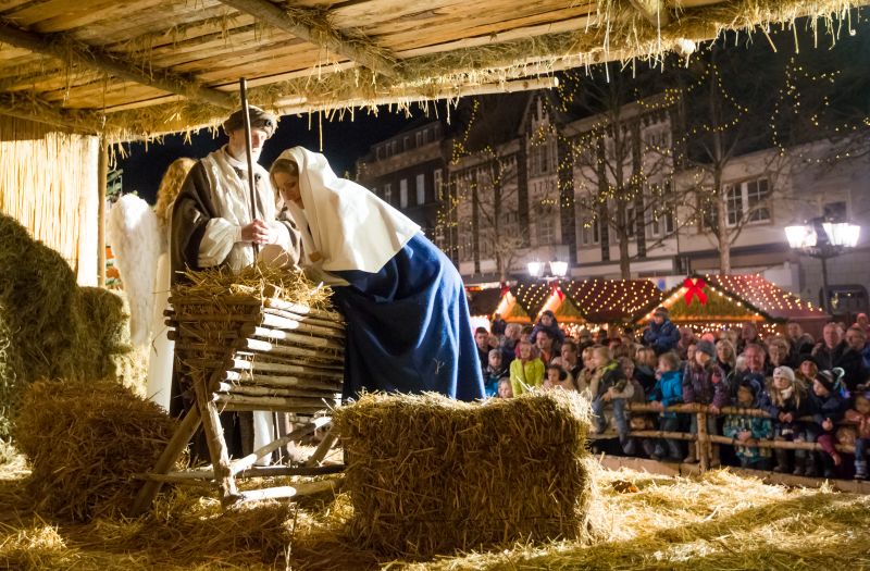 Andernacher Weihnachtsdorf mit Lebender Krippe