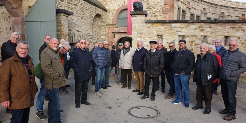 Die Snger des Linzer Mnnergesangvereins auf der Festung Ehrenbreitstein bei Koblenz. Foto: Roland Thees