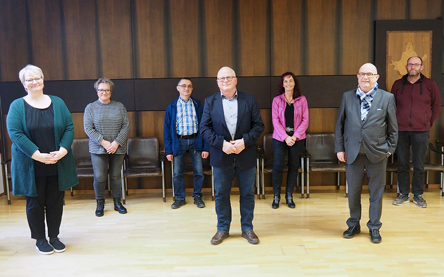 Von links: Simone Olk, Marion Hartig, Konrad Plura, Klaus Kus, Sabine Wulf, Brgermeister Kessler und Norbert Holtmannsptter. Fotos: Stadt Bendorf