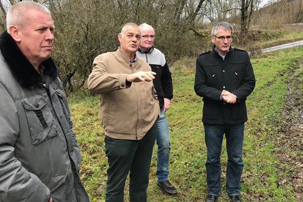 Hendrik Hering informierte sich bei Naturschtzern 