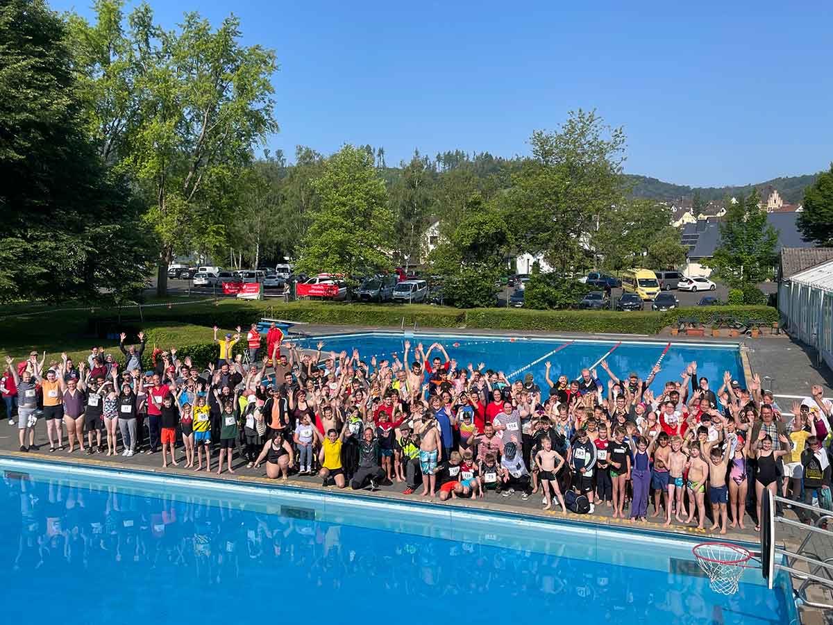 Erster integrativer Triathlon im Wiedtalbad: Ein Sieg fr Inklusion und Vielfalt