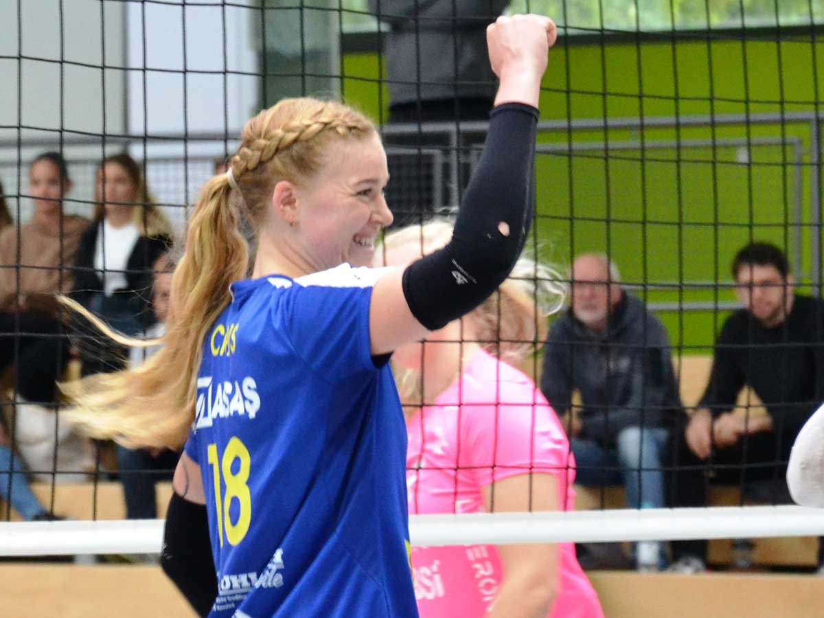 Deichstadtvolleys Mittelblockerin Natalie Crews mit Verletzungspech