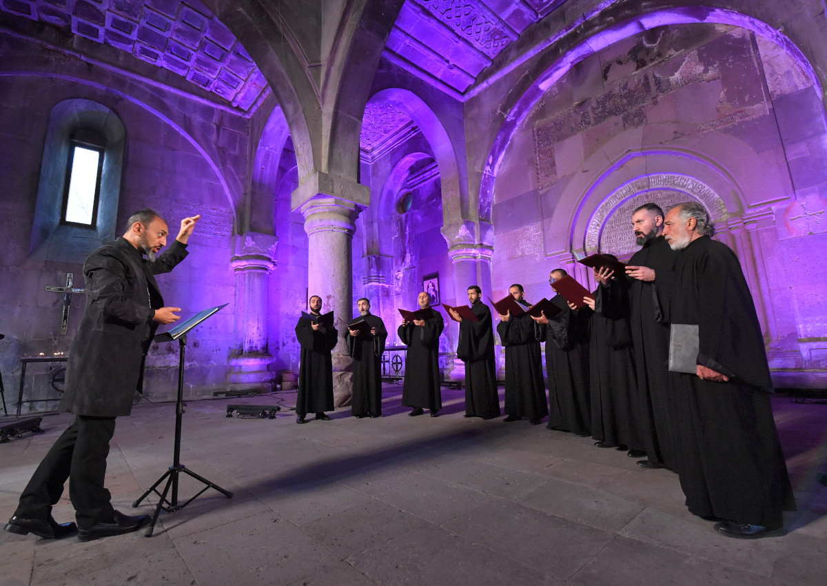 Der renommierte "Saghmosergu" Chor aus Armenien kommt nach Neuwied-Niederbieber. (Foto: Veranstalter)