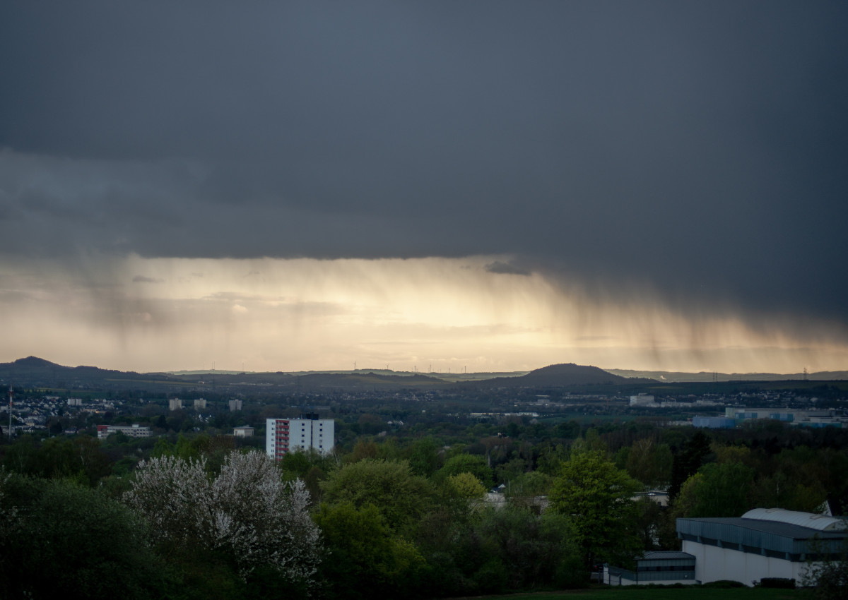 Ein herannahendes Unwetter ber Neuwied. (Foto: Privat)