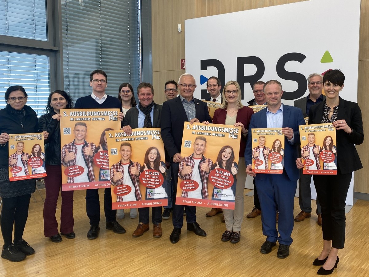 Die Vertreter der Fachkrfte Allianz und die Schirmherren Achim Hallerbach und Jan Einig sehen der anstehenden AusbildungsmessePlus positiv entgegen.  (Foto: Tamara Rehn)