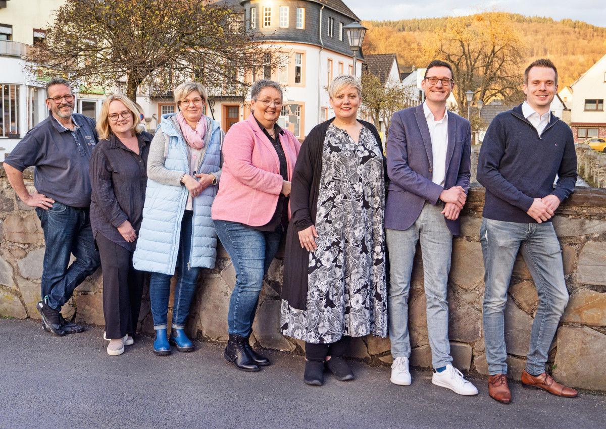 Von links: Marco Maus, Tanja Gobina, Sandra Hamm-Kurz, Heike Weienfels, Nina Gross, Jrg Rder, Mathias Waldorf. (Foto: Torsten He)