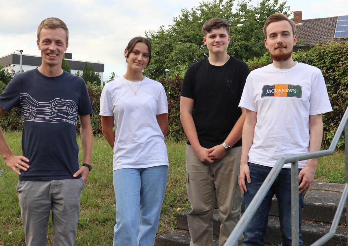 Sie freuen sich auf die internationale Ministrantenwallfahrt nach Rom: Tobias Wolff, Aleksandra Sheldija, Leon Schmitz und Moritz Krner, die gemeinsam mit anderen Neuwiedern am Samstag (27. Juli) Richtung Italien starten. (Foto: Bistum Trier/Julia Frder)