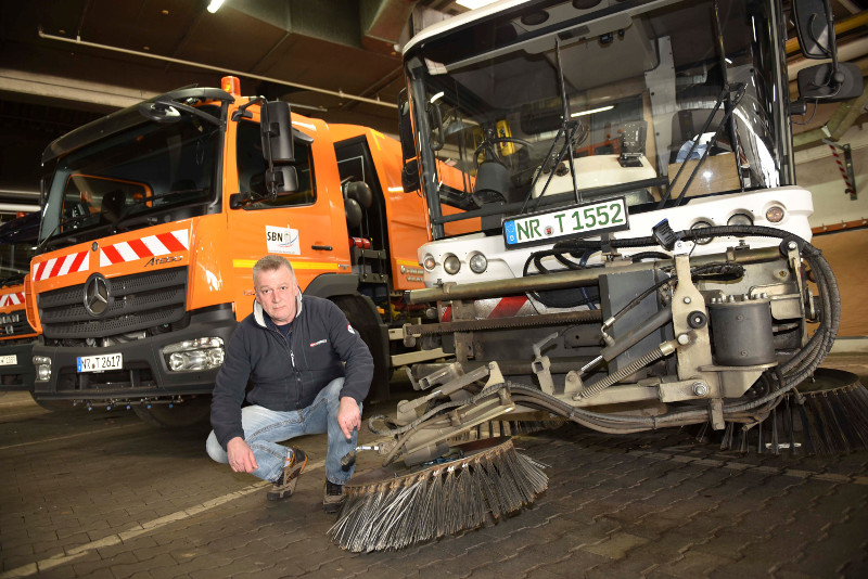 Straenreinigung: Keine Chance bei Schnee und Frost