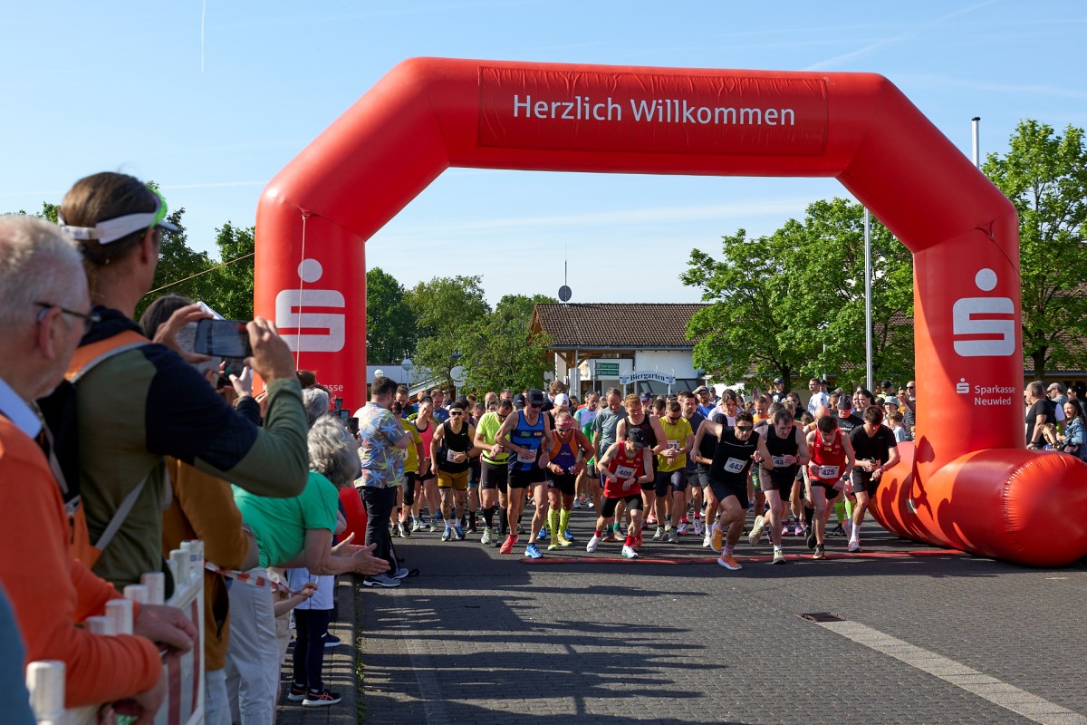 Windhagener Marathon fr die Aktionsgruppe Kinder in Not e. V. (Fotos: Michaela Soost)