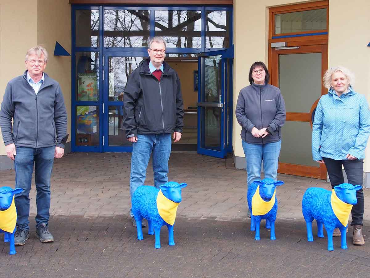 Grundschler in Stockum-Pschen beherbergen ein Friedensschaf 