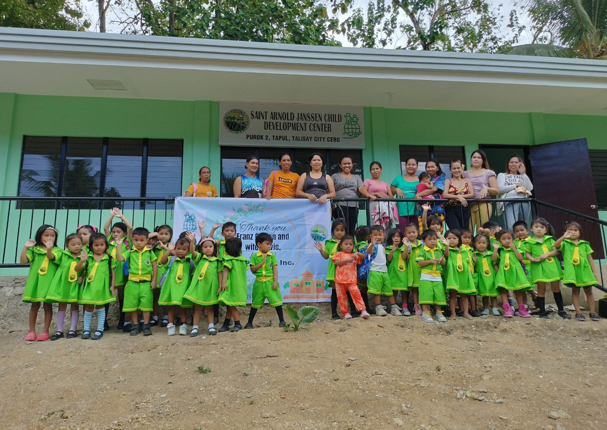 Mit Hilfe aus Neustadt (Wied): 80 philippinische Mllkippenkinder haben wieder eine Schule