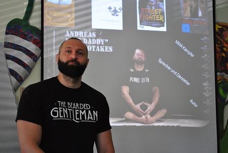 Andreas Kraniotakes sprach ber gewaltfreie Kommunikation. (Foto: neue arbeit e.V.)