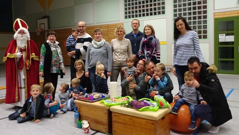 Nikolausfeier des Kinderturnclubs in der Turnhalle Hachenburg