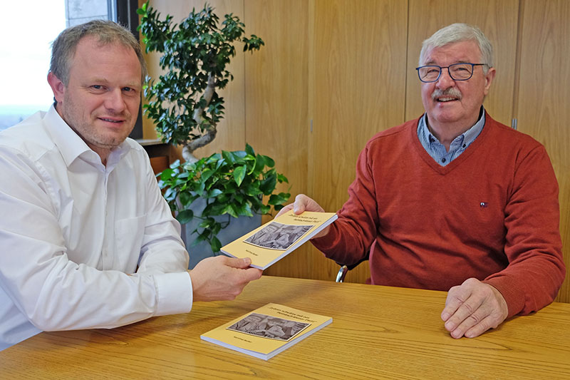 Karl-Fred Becker gibt Einblicke in Heimbach-Weiser Platt