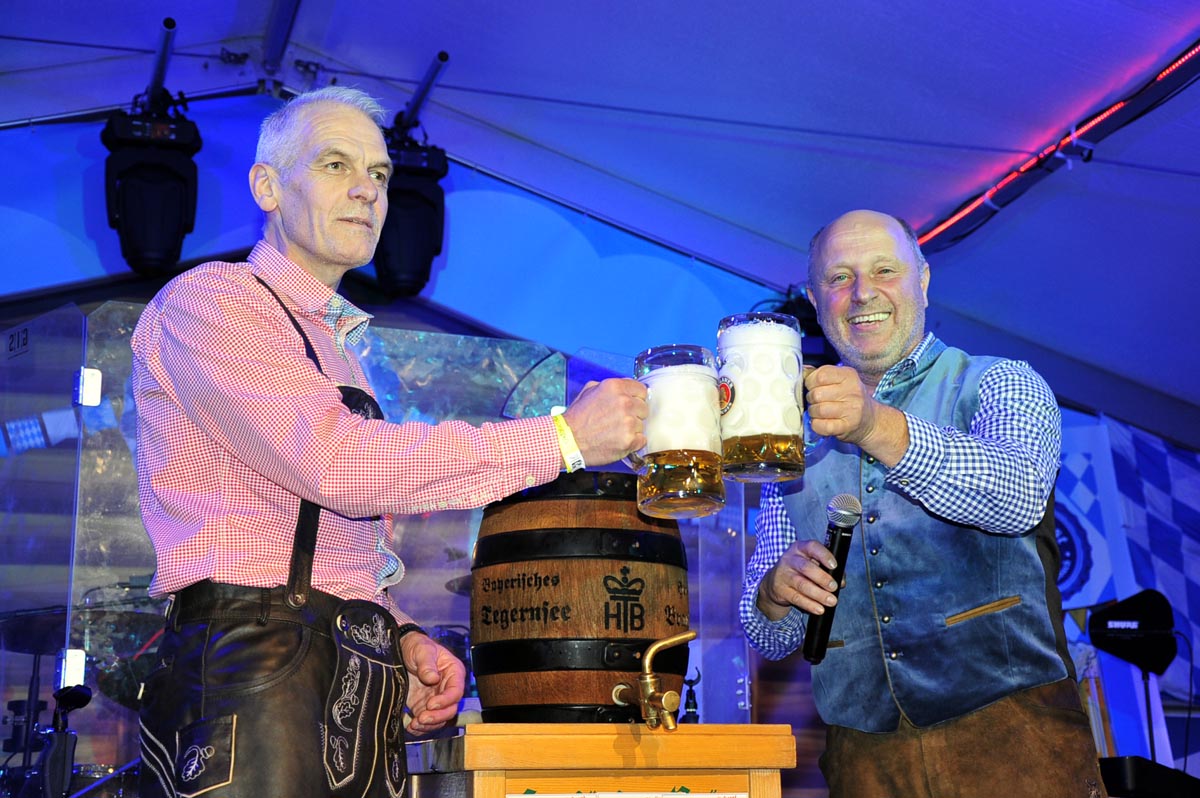 Partystimmung in Oberwambach - bei #bei mulidaheim war wieder Oktoberfest