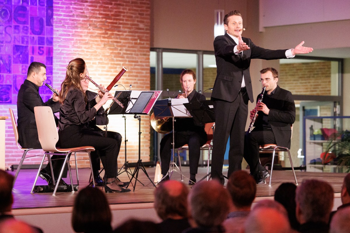 Musikalische Lesung in Hhr-Grenzhausen: Eine Stimme fr die Opfer von Theresienstadt